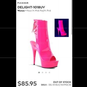 NWT HOT PINK PLEASERS SIZE 9